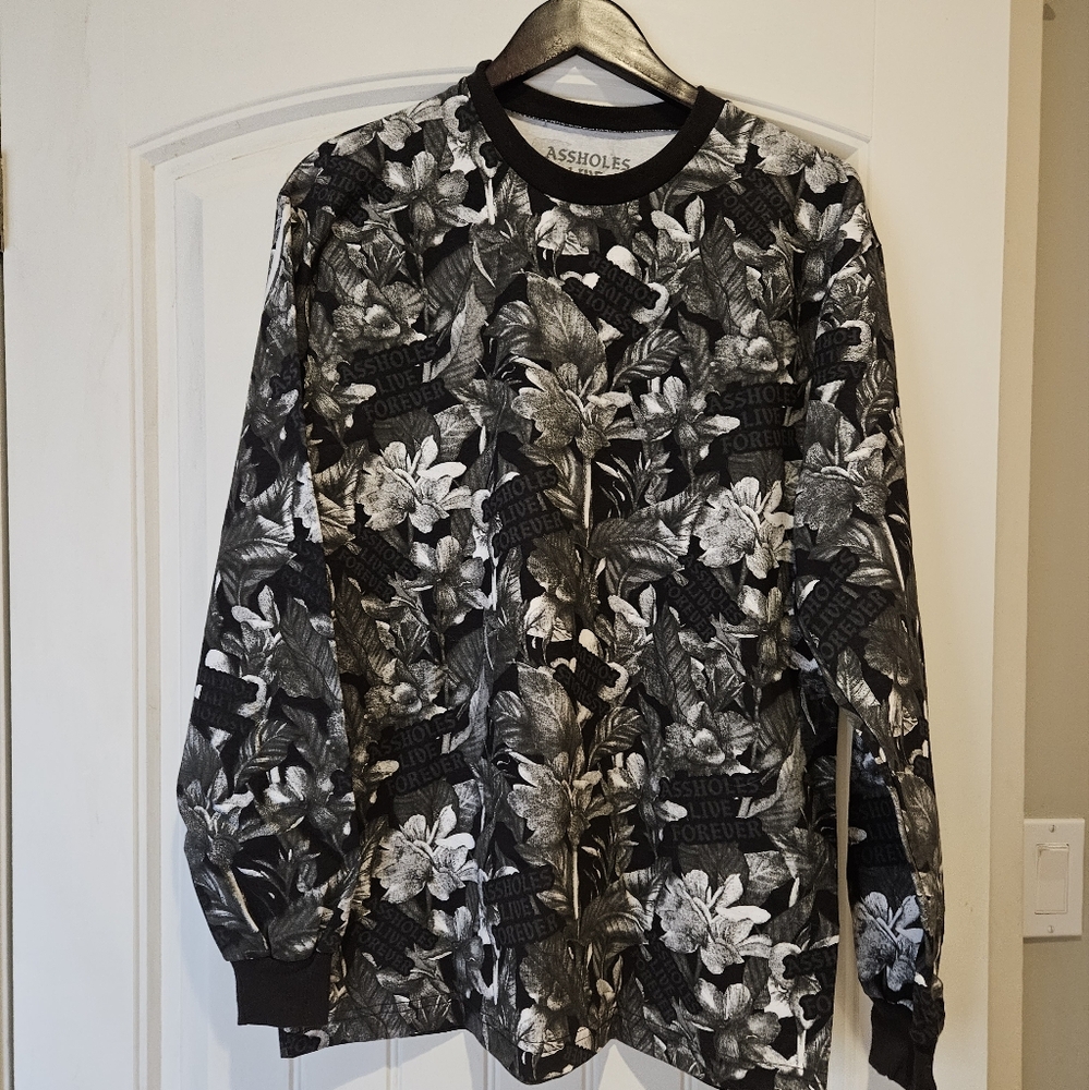 NWOT Assholes Live Forever L/S Tee large